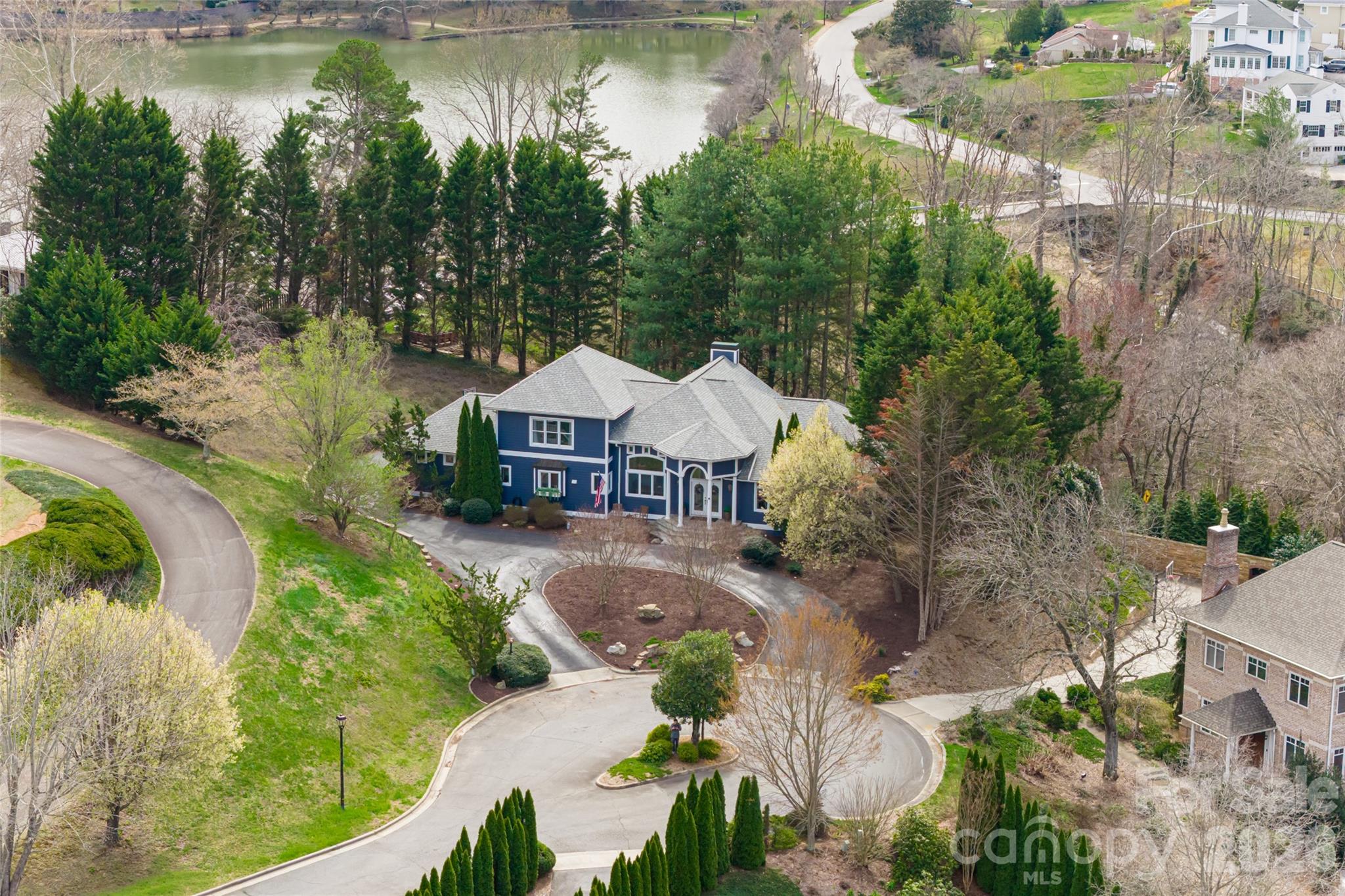 6 Oxford Court — Asheville
