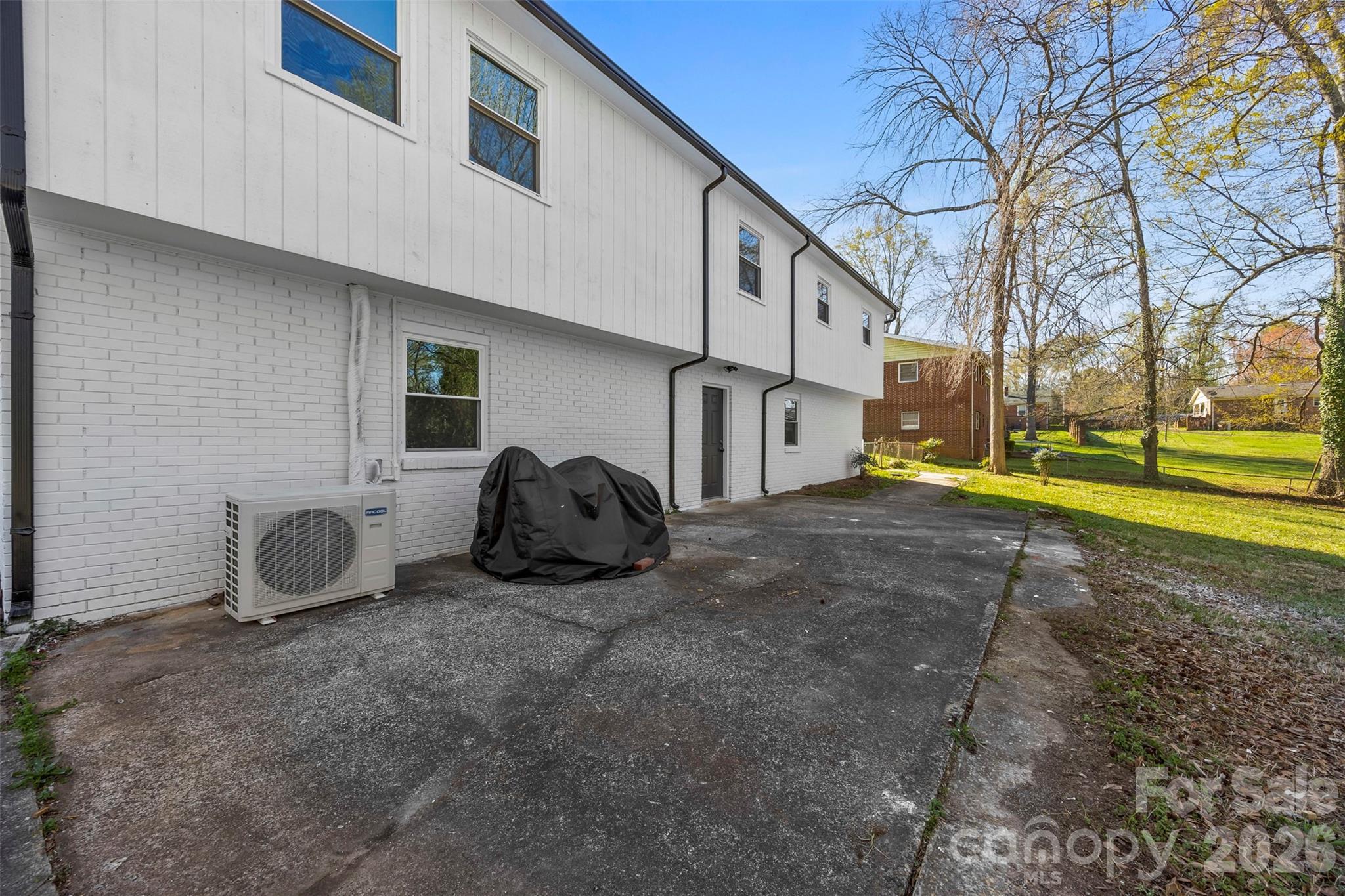 1105 Stanton Drive — Shelby