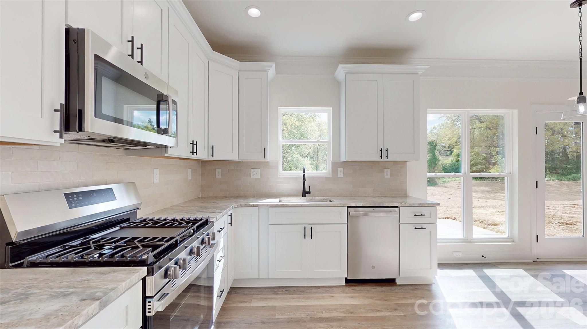 2902 Sweetgrass Lane — Monroe