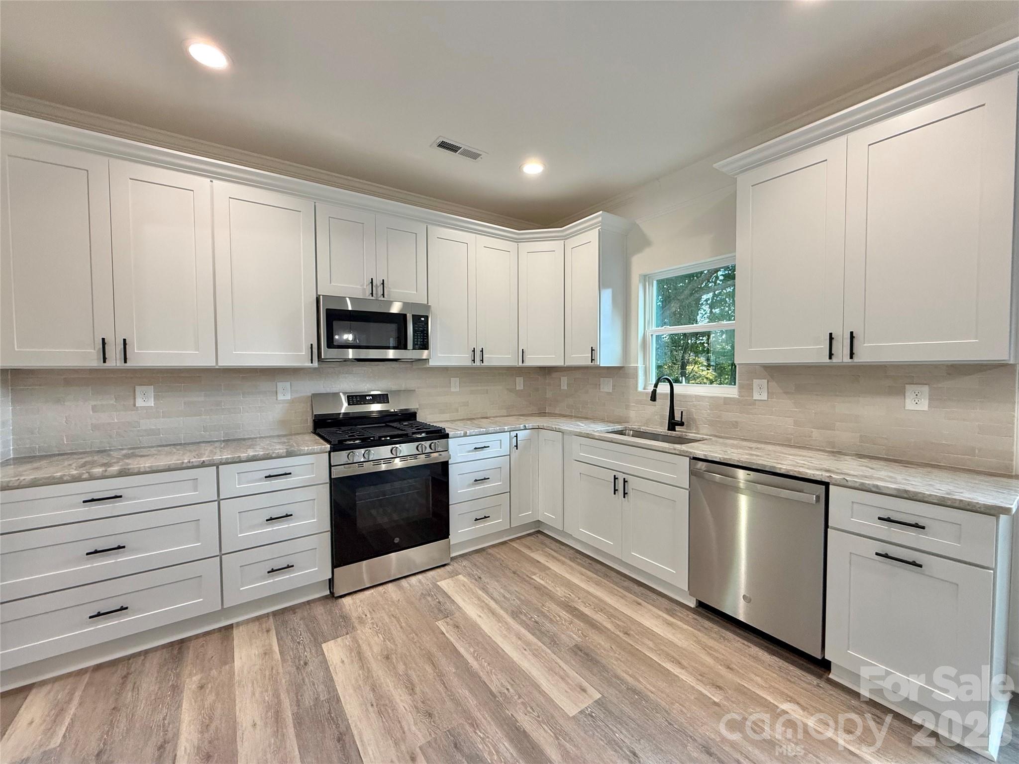 2902 Sweetgrass Lane — Monroe