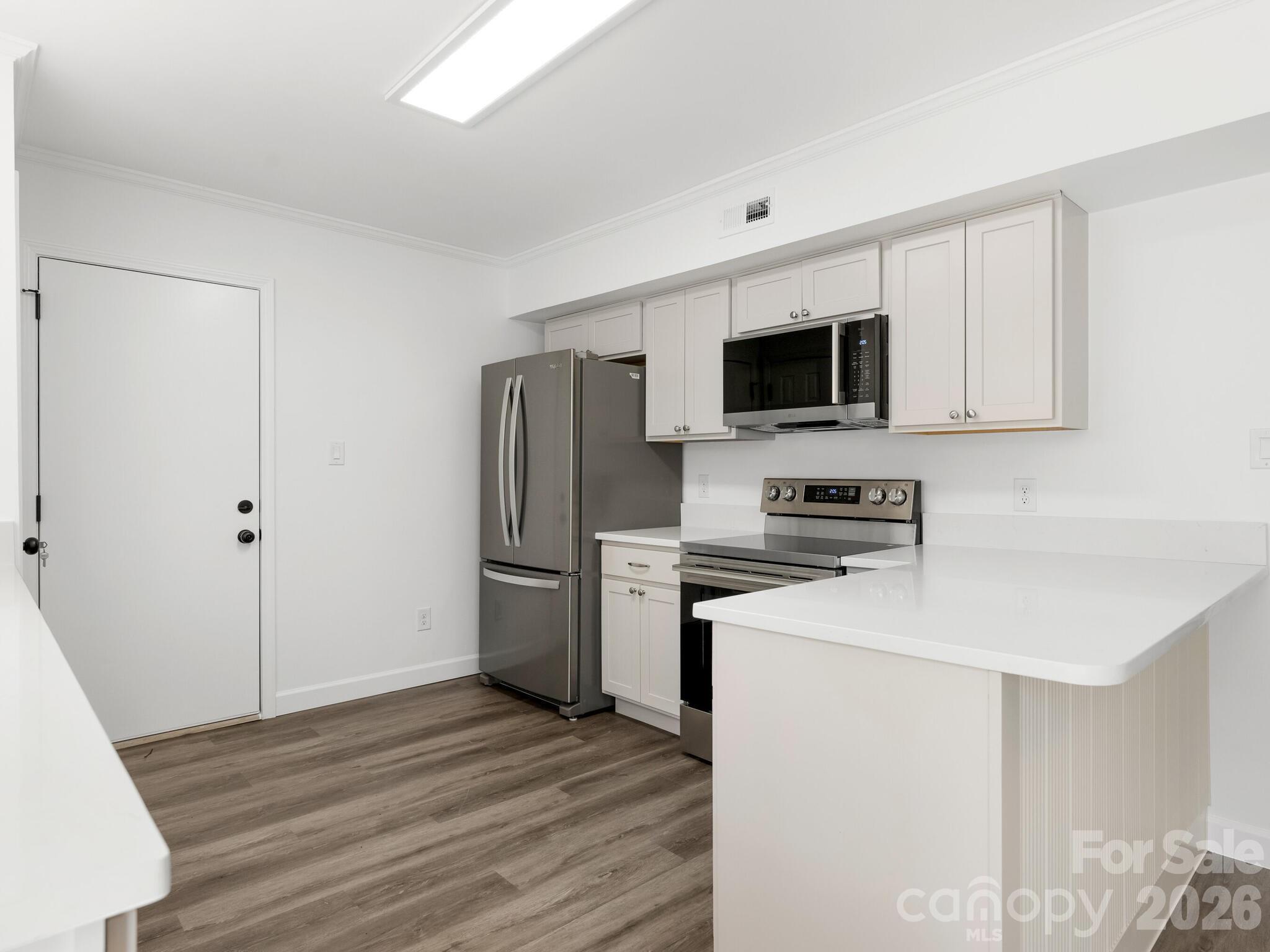 6223 Whitewater Drive — Charlotte