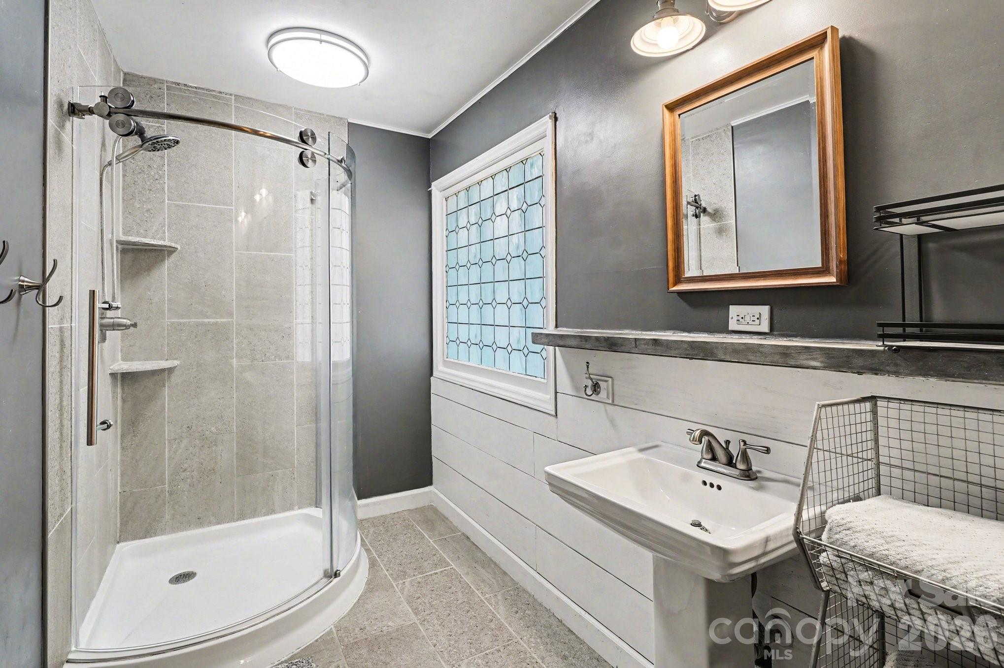2724 Artesian Court — Charlotte