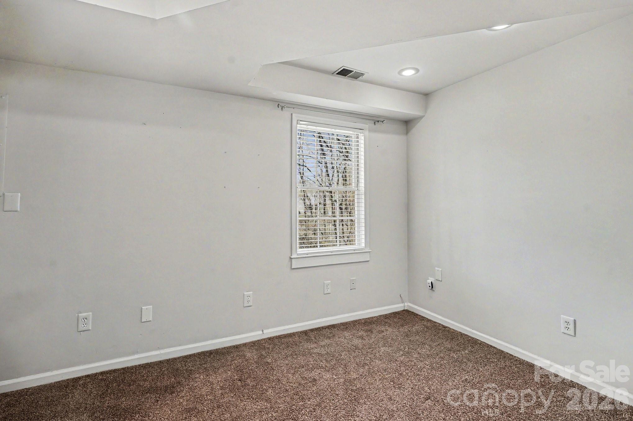 2724 Artesian Court — Charlotte