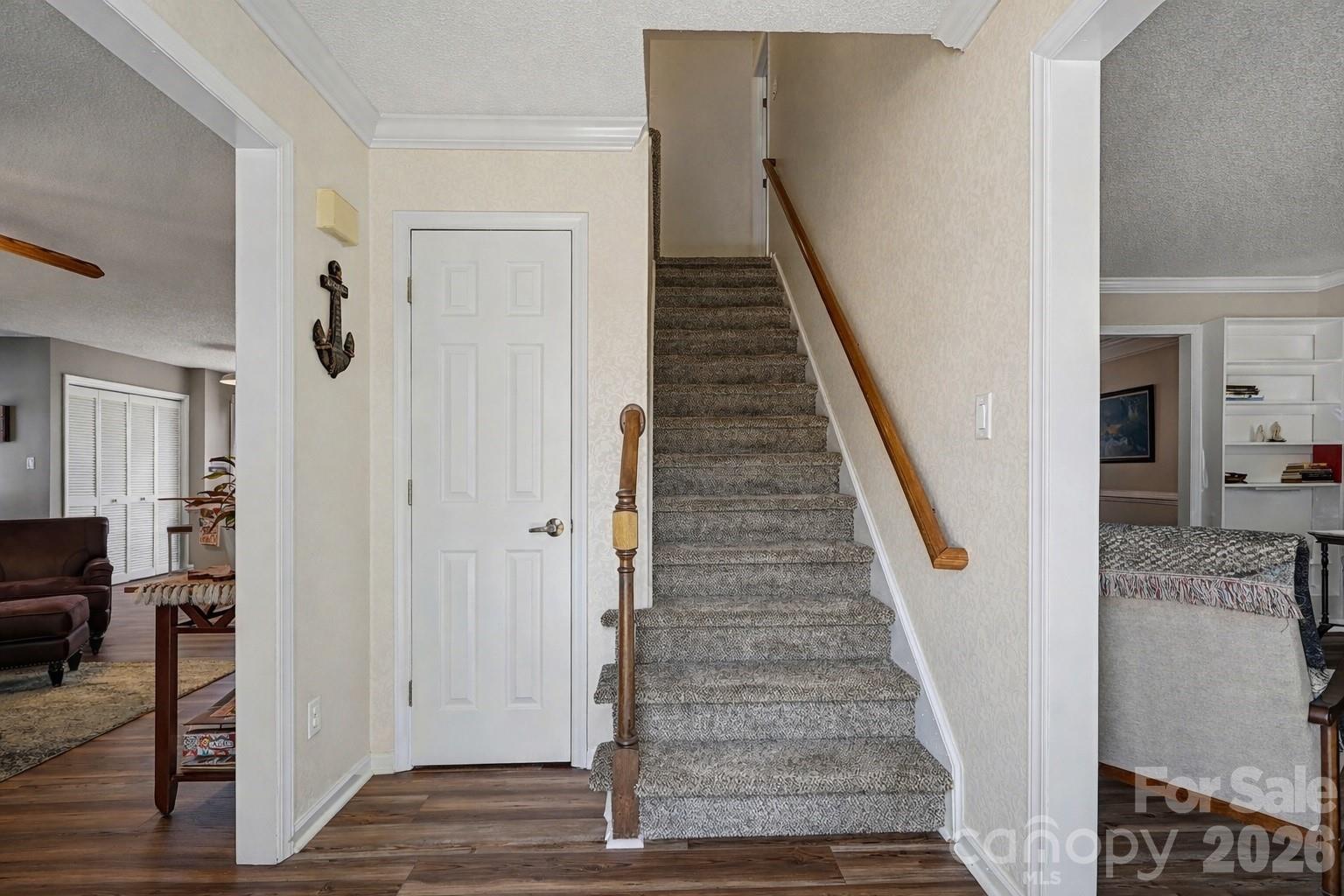 2724 Artesian Court — Charlotte