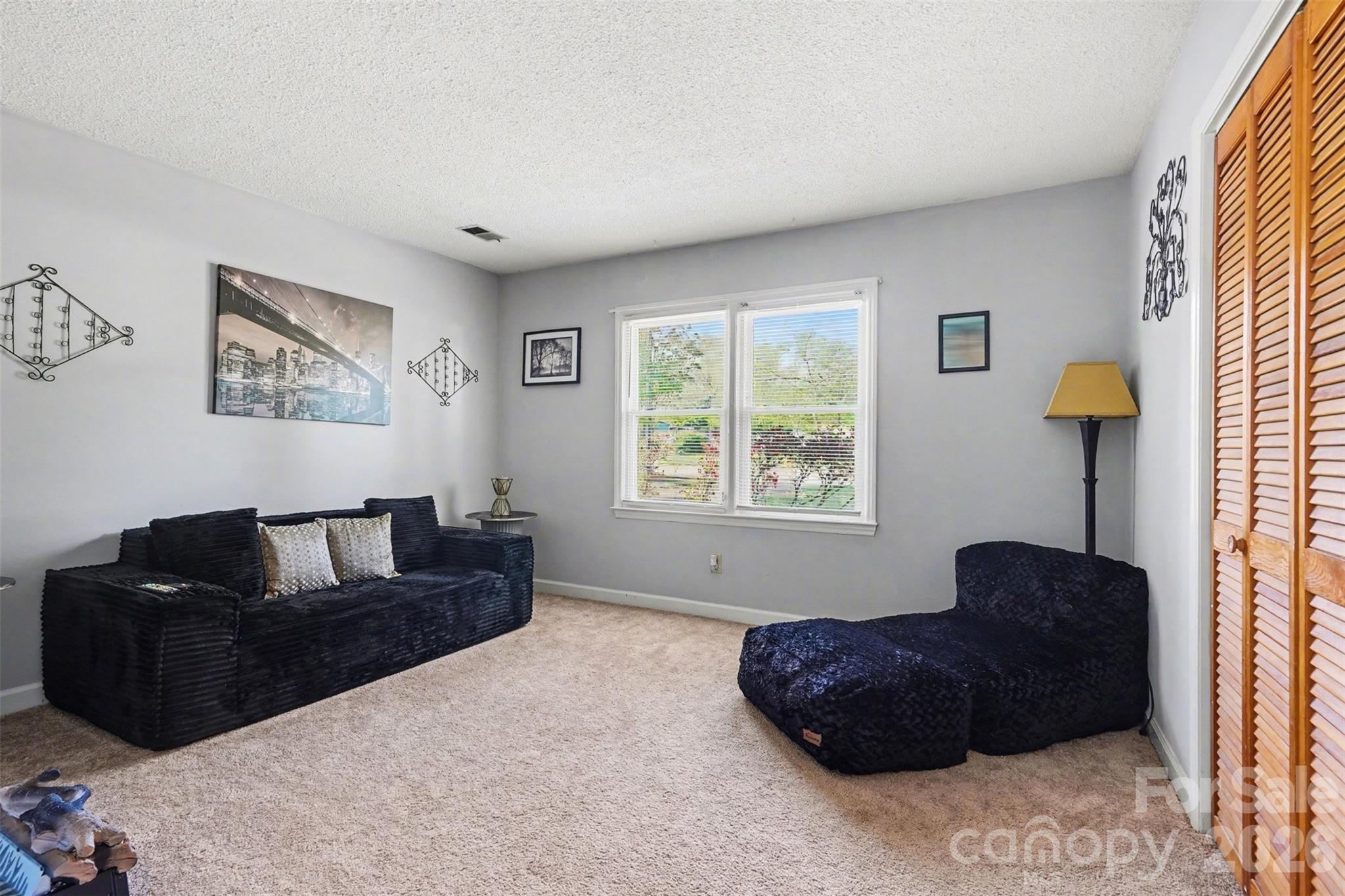 6100/6102 Pleasant Grove Road — Charlotte