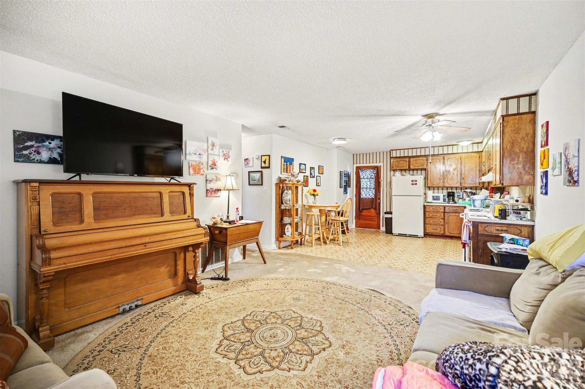 6100/6102 Pleasant Grove Road — Charlotte