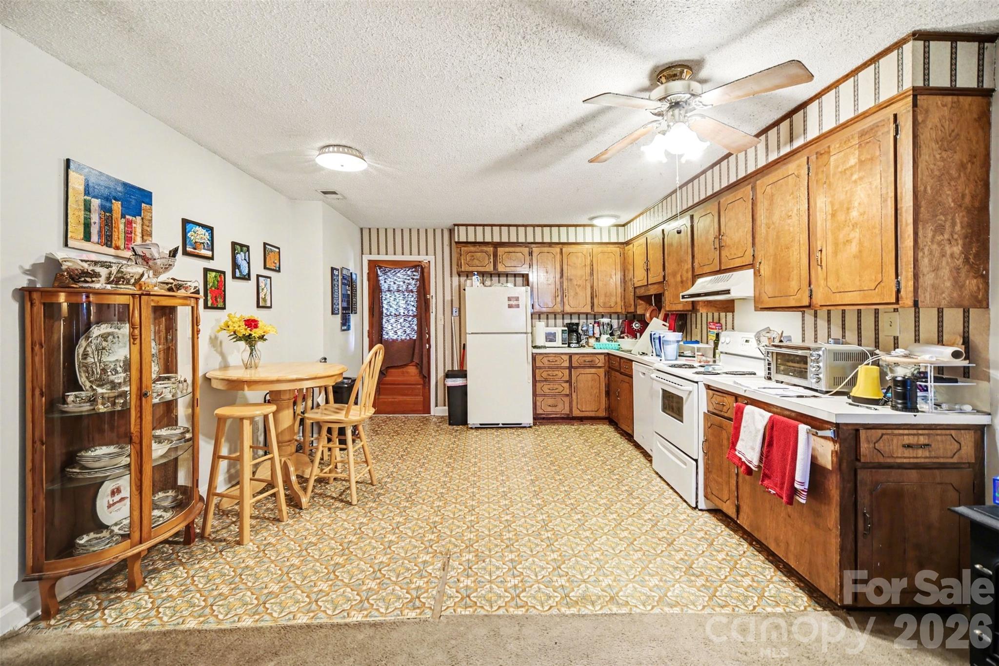 6100/6102 Pleasant Grove Road — Charlotte