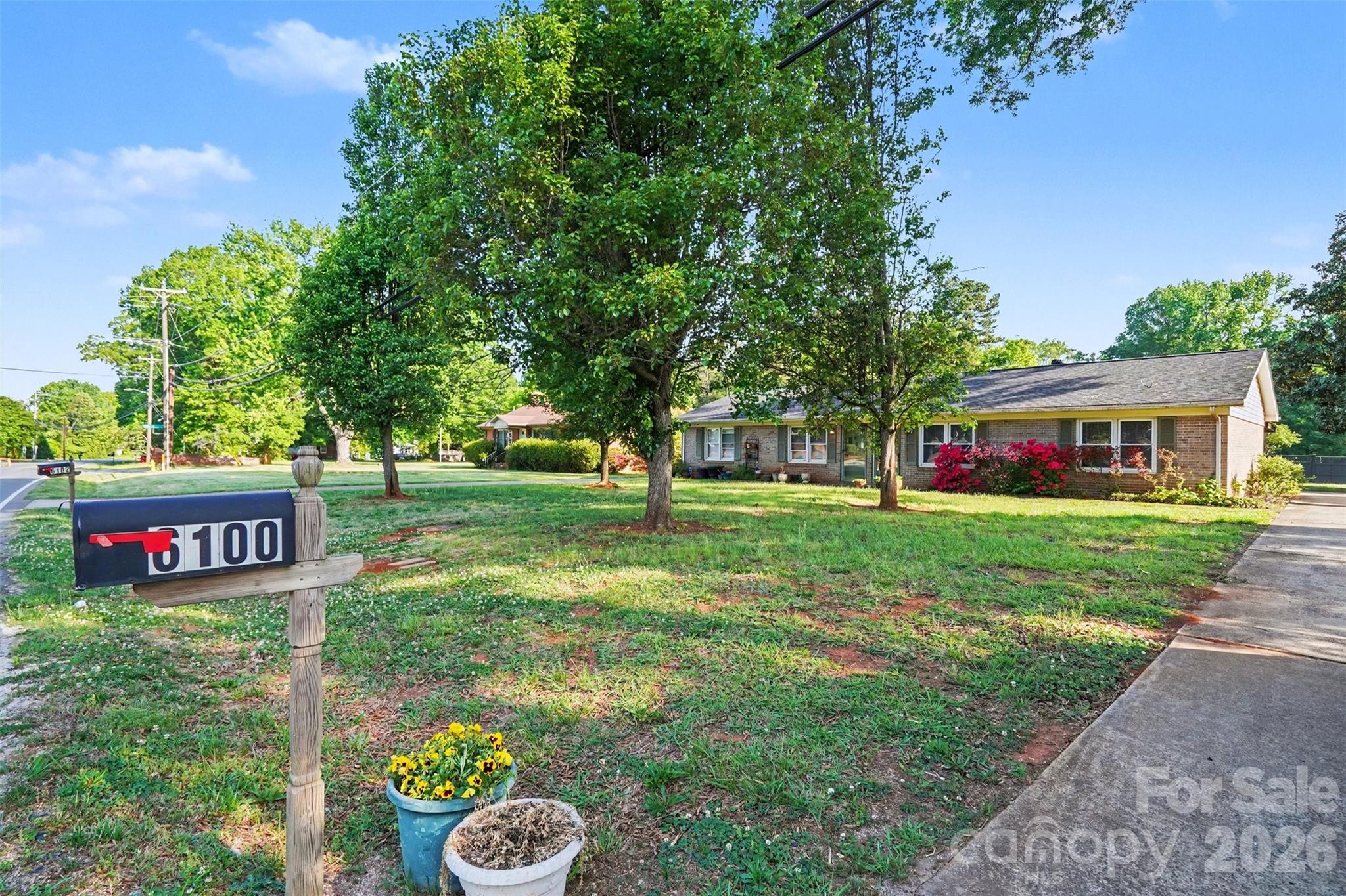 6100/6102 Pleasant Grove Road — Charlotte