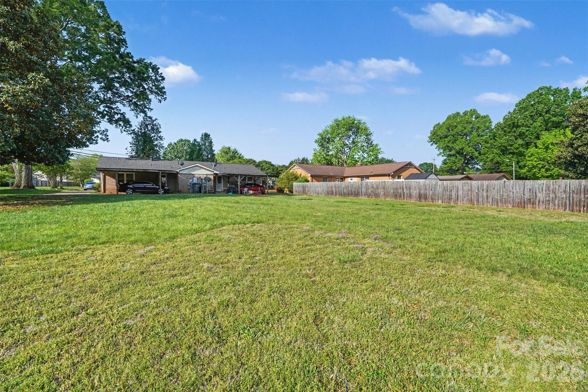 6100/6102 Pleasant Grove Road — Charlotte