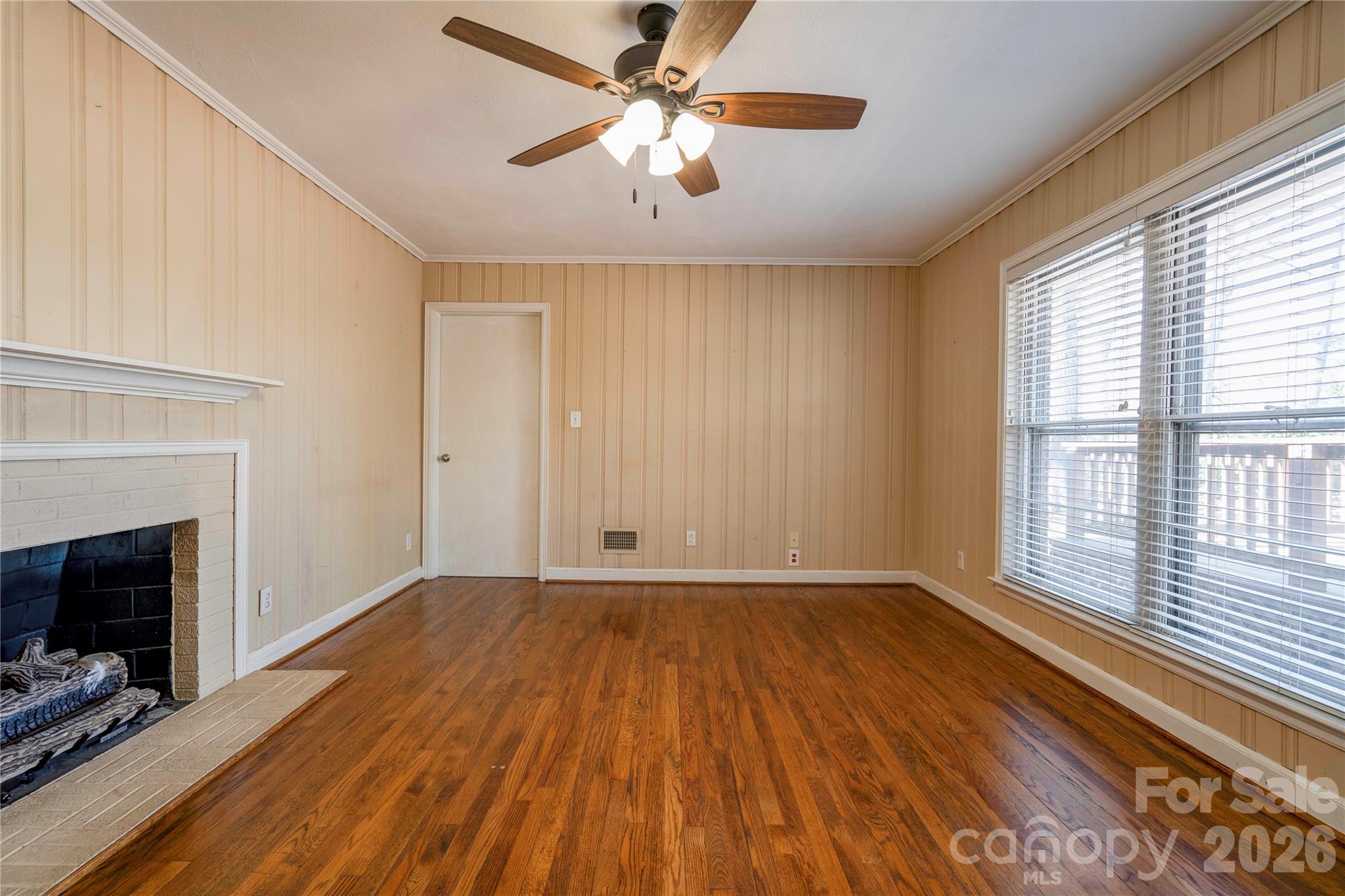 1000 W Sumter Street — Shelby