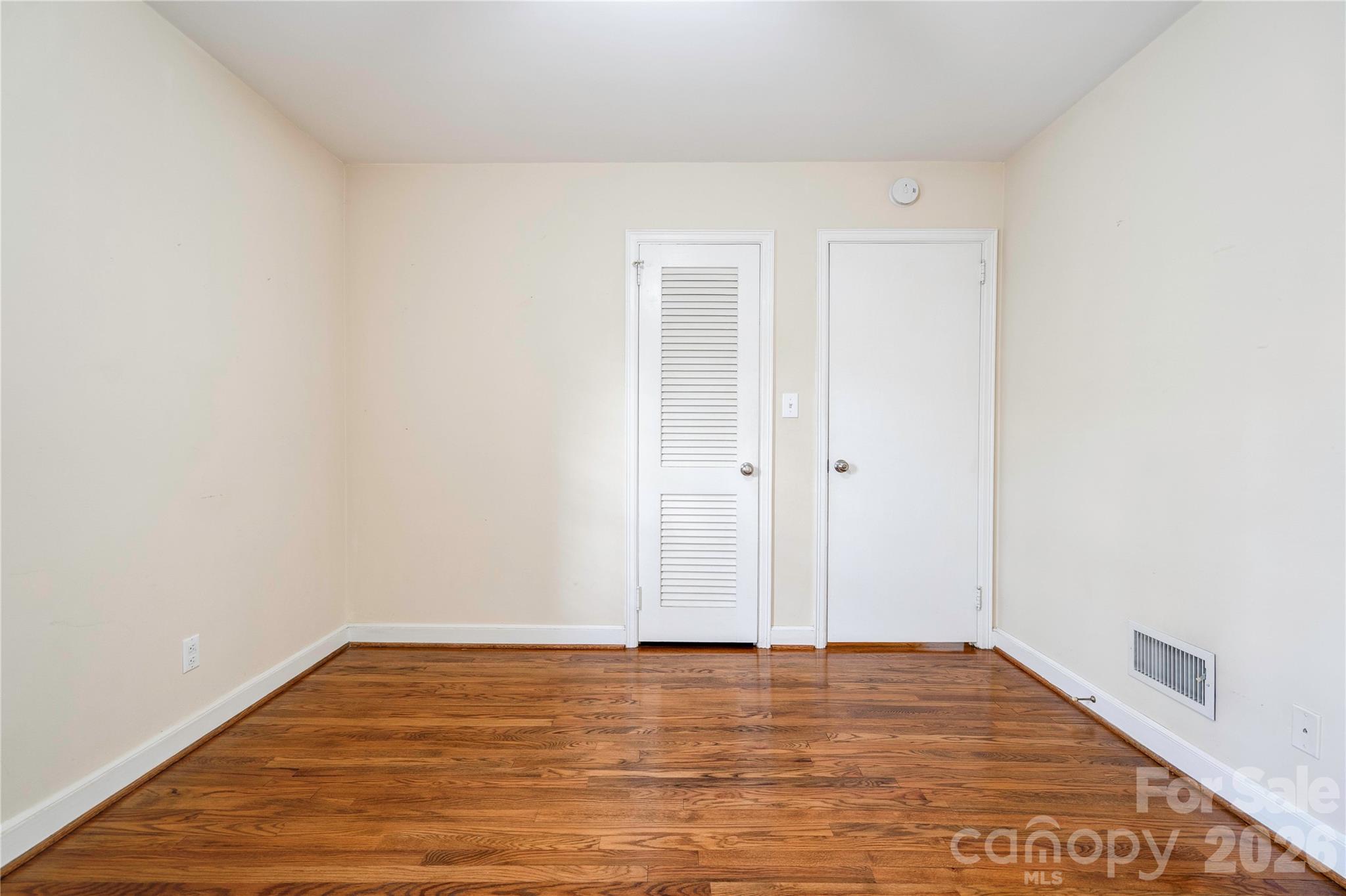 1000 W Sumter Street — Shelby