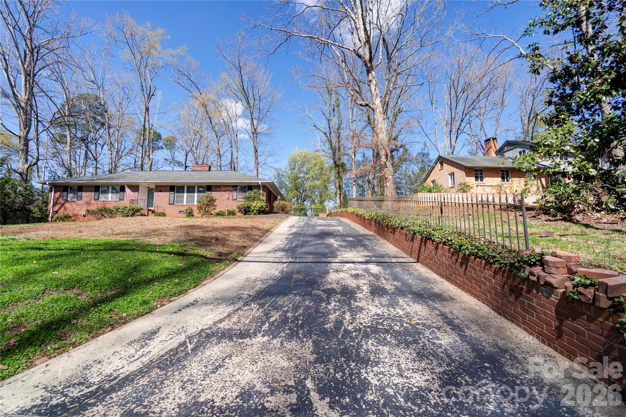 1000 W Sumter Street — Shelby