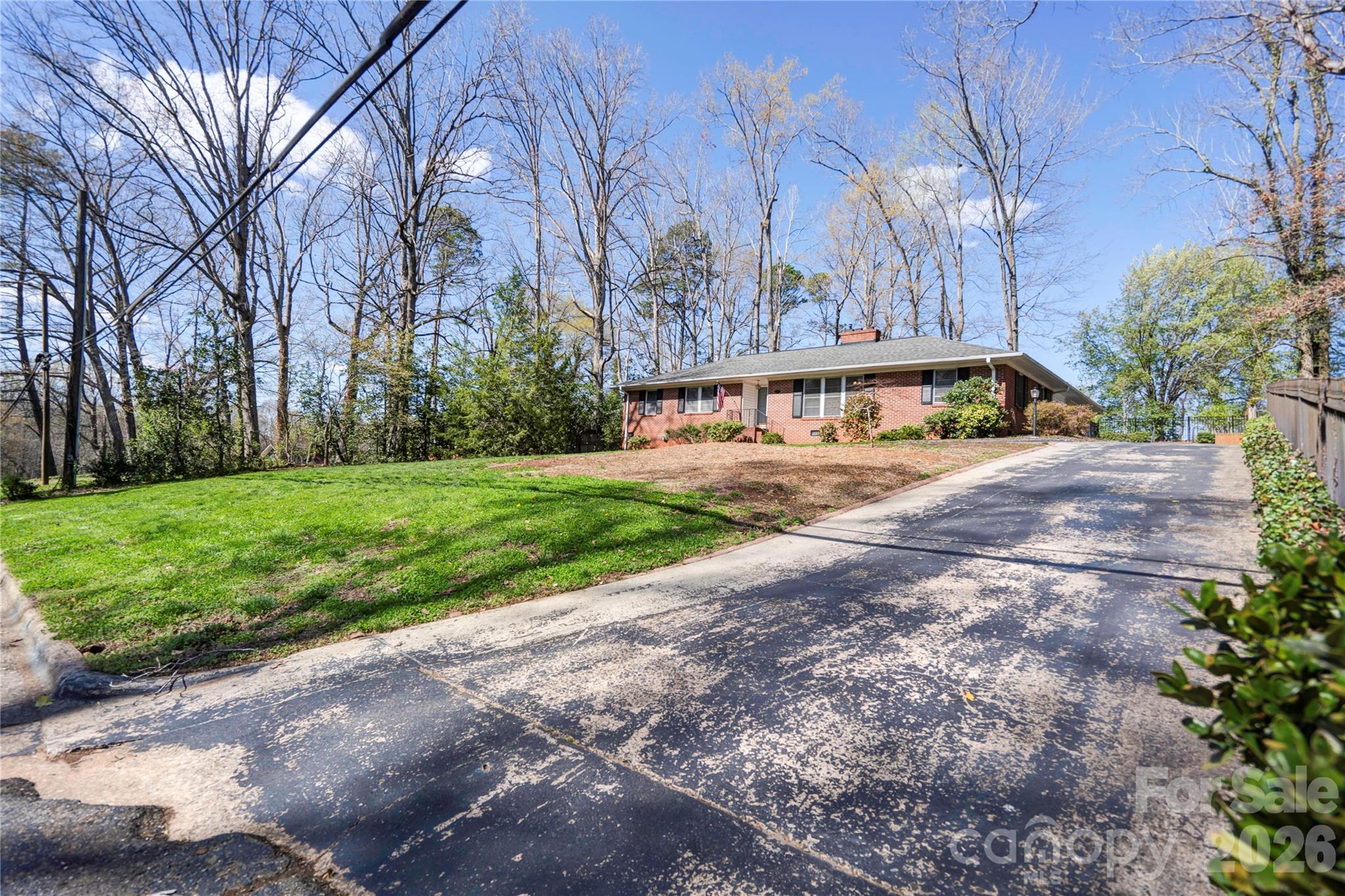 1000 W Sumter Street — Shelby