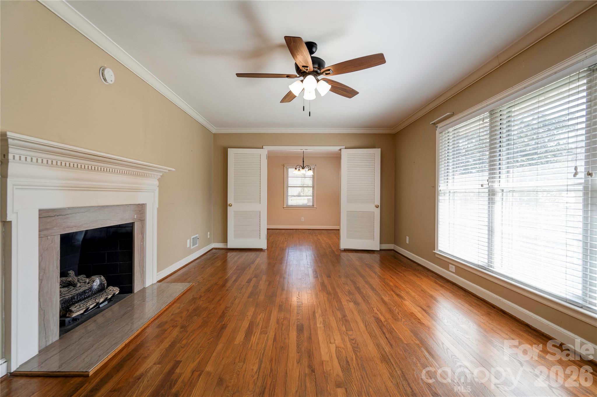 1000 W Sumter Street — Shelby