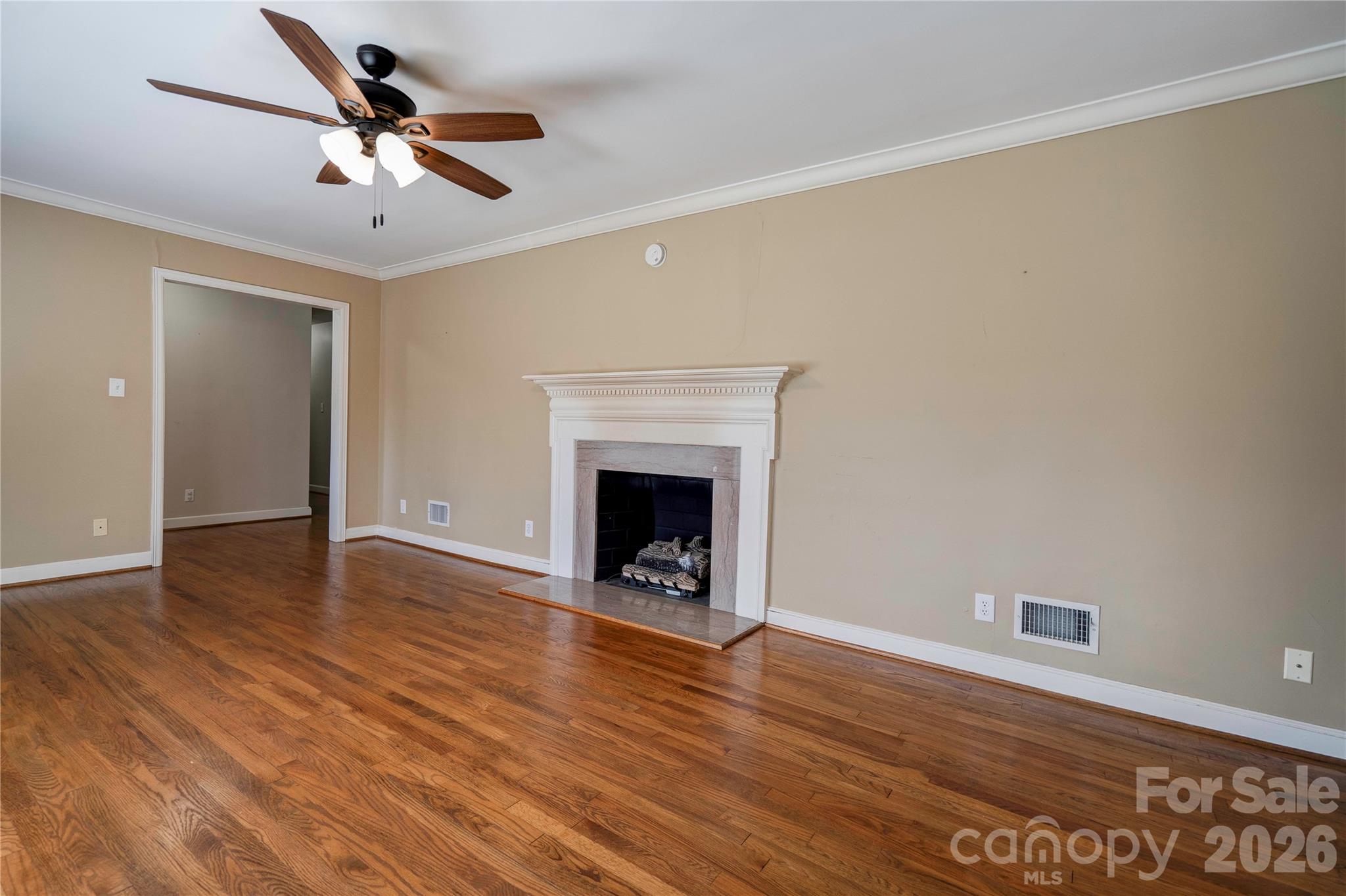 1000 W Sumter Street — Shelby