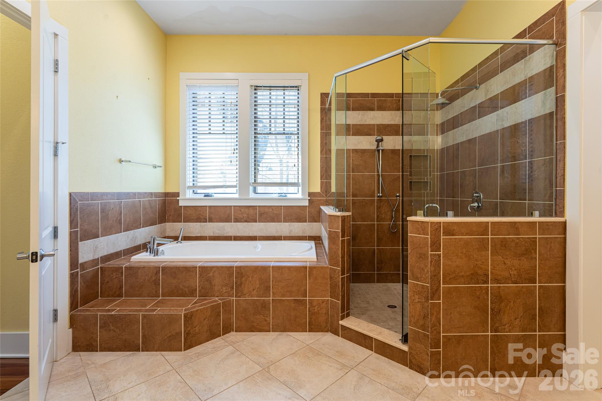 236 Racquet Club Road — Asheville