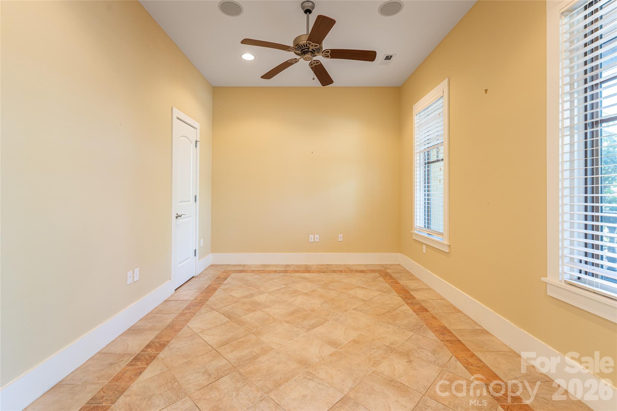 236 Racquet Club Road — Asheville