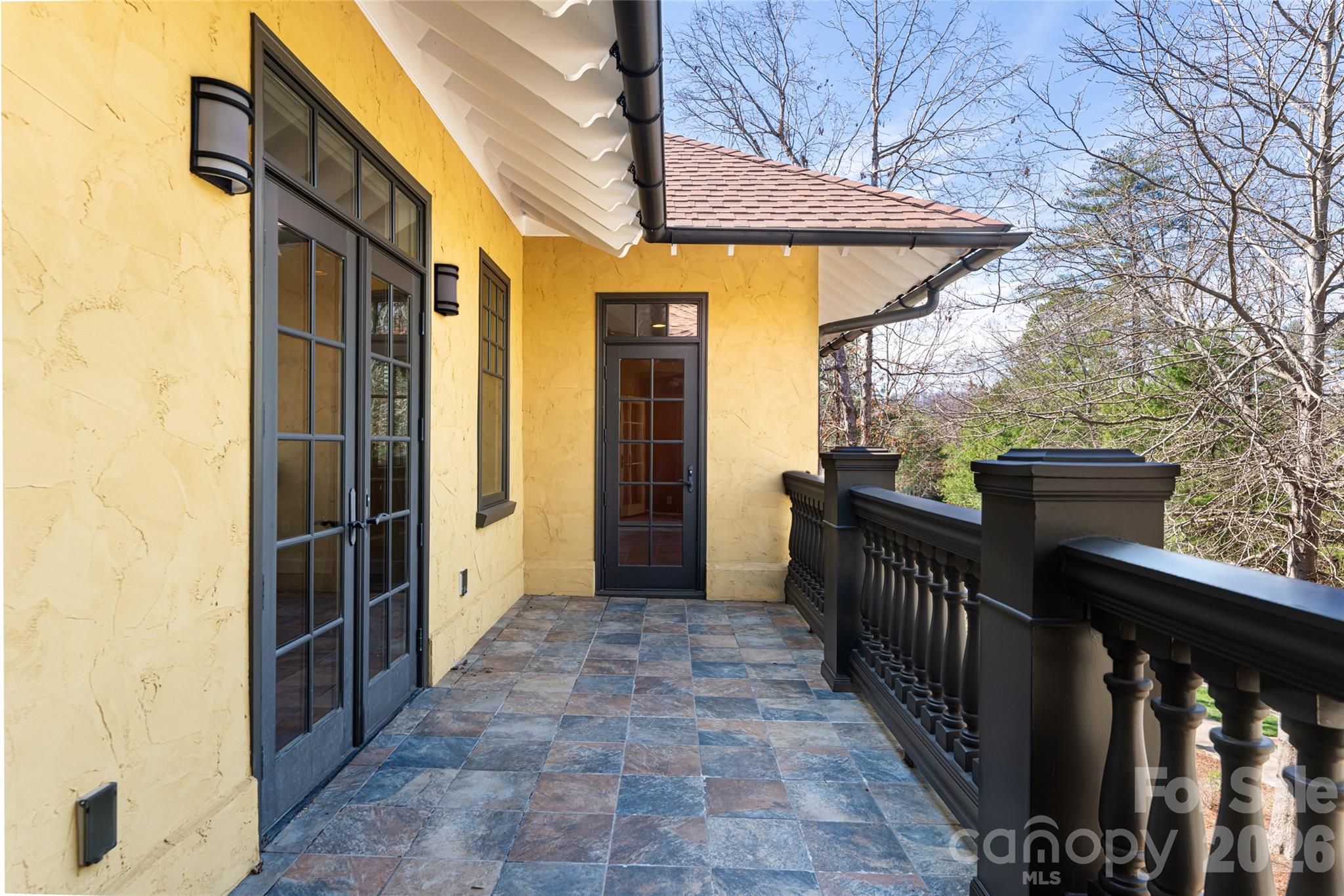 236 Racquet Club Road — Asheville