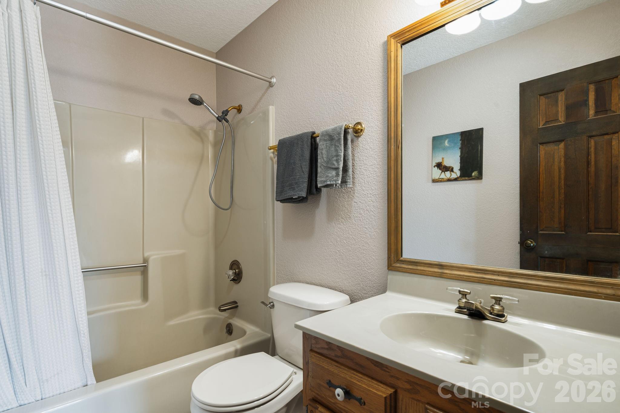326 El Miner Drive — Mars Hill