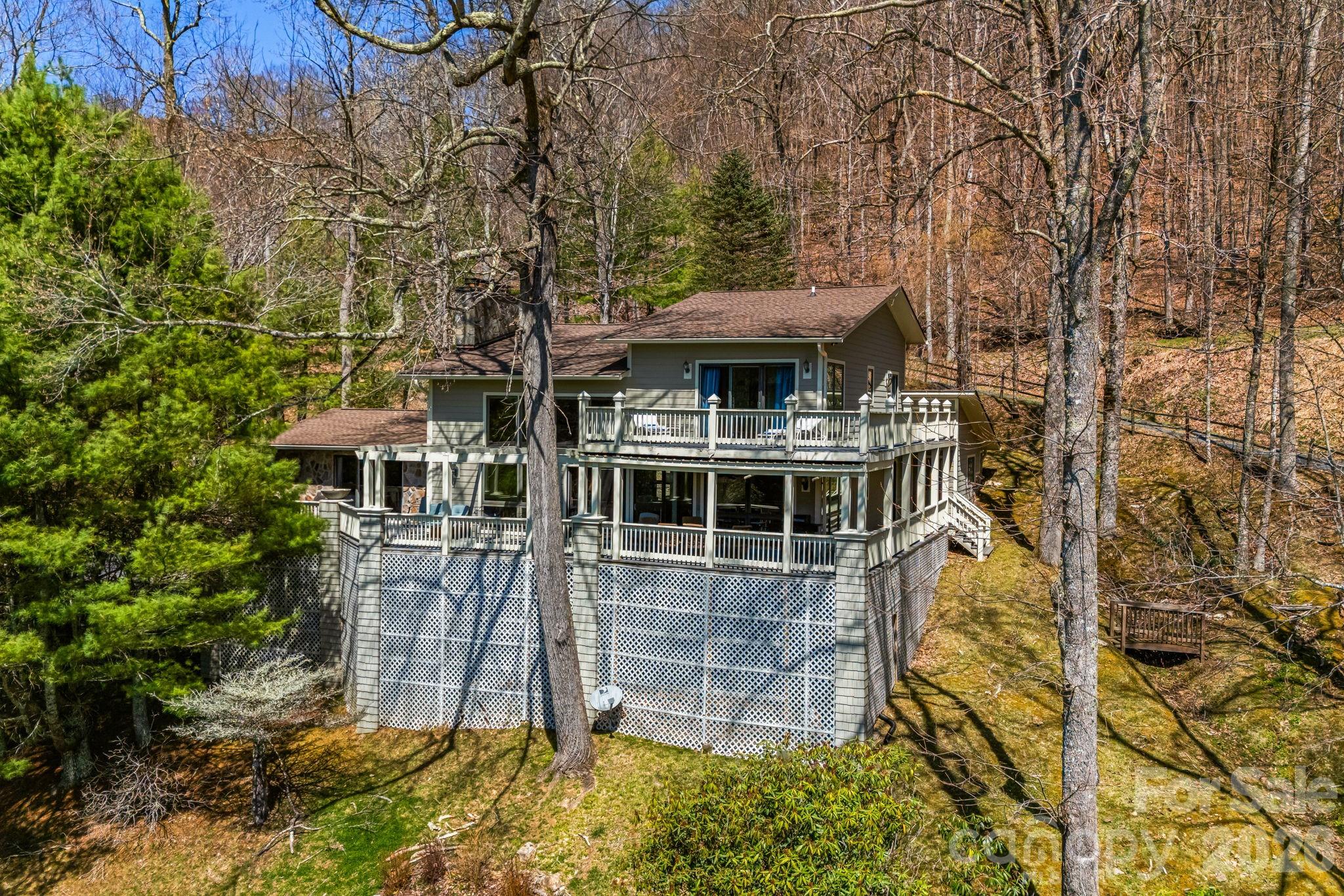 326 El Miner Drive — Mars Hill