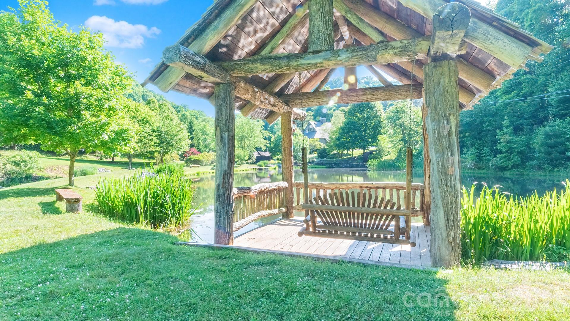 326 El Miner Drive — Mars Hill