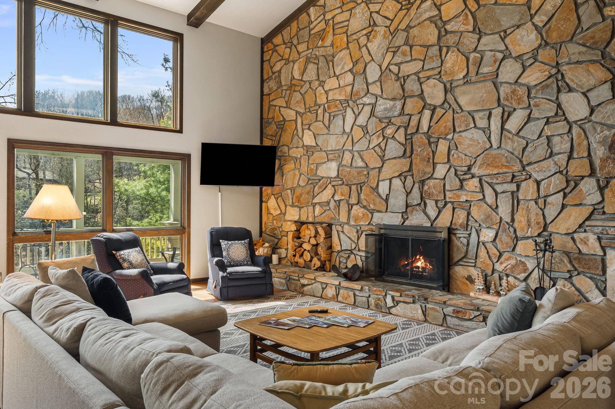 326 El Miner Drive — Mars Hill