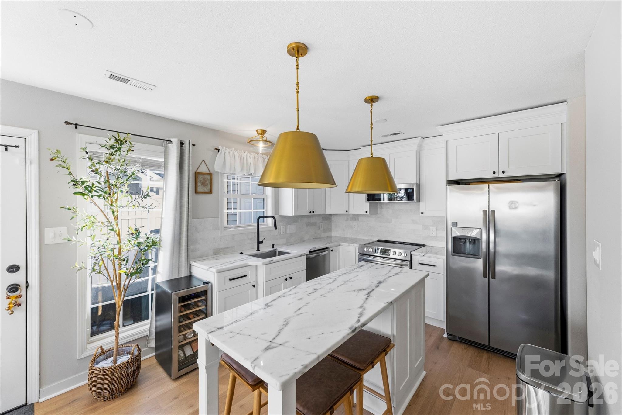 3924 Mohawk Court — Charlotte