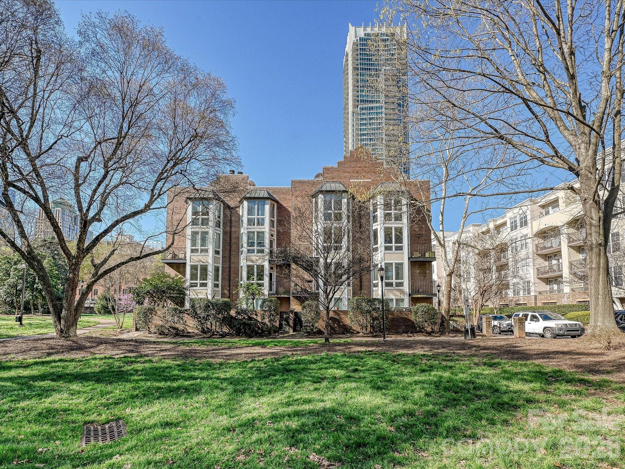 328 W 6th Street #7 — Charlotte