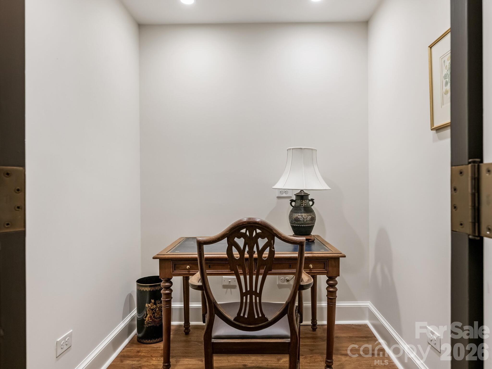 2633 Richardson Drive #8B — Charlotte