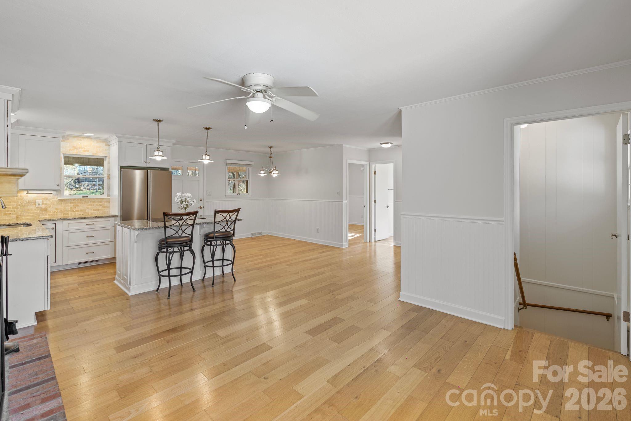 8032 Lakeview Drive — Denver