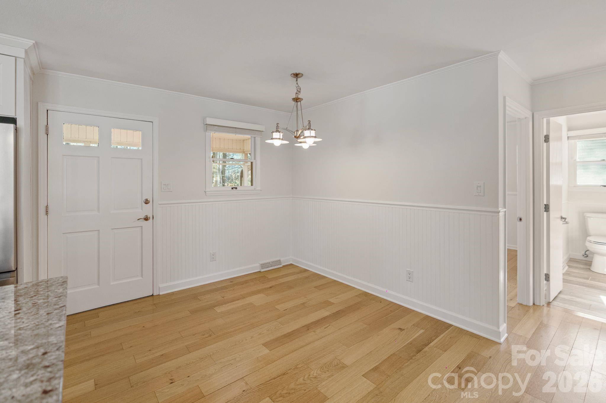 8032 Lakeview Drive — Denver