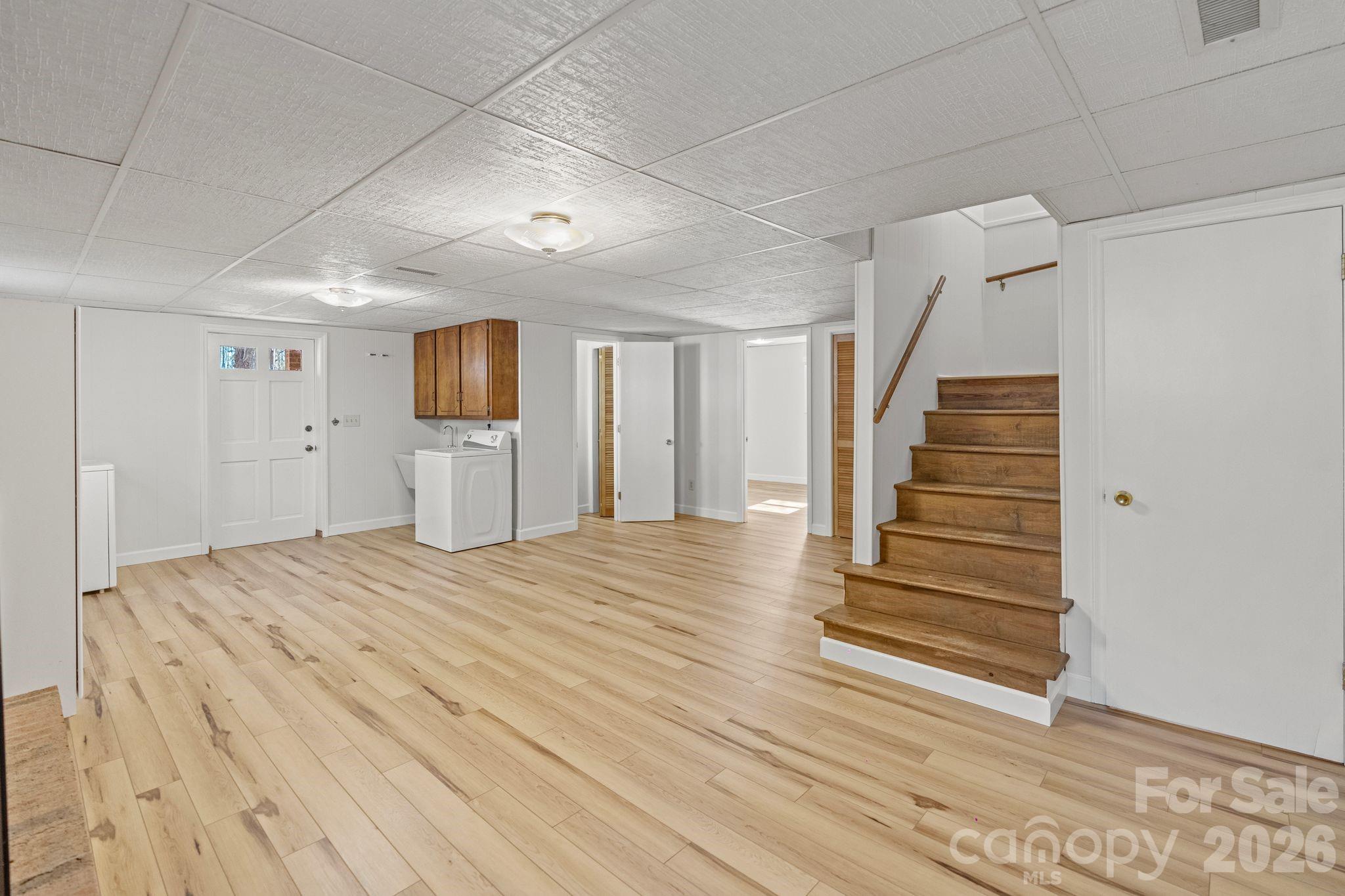 8032 Lakeview Drive — Denver
