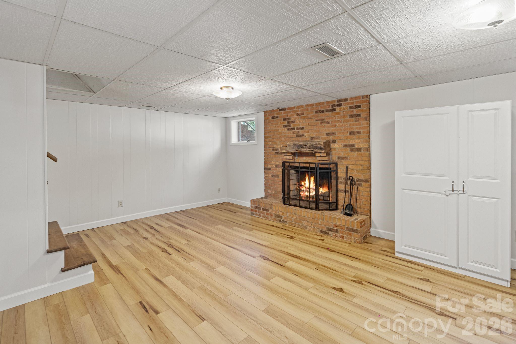 8032 Lakeview Drive — Denver