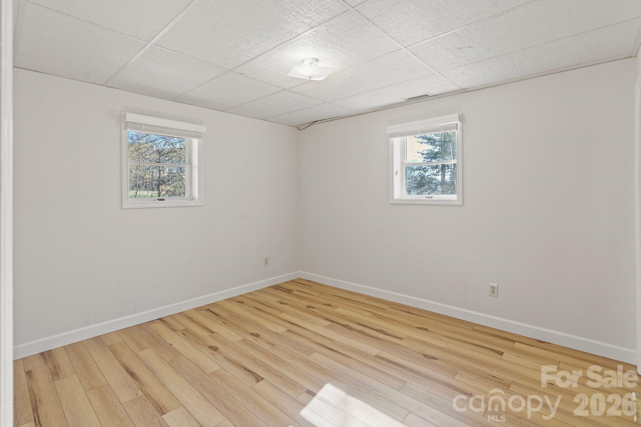 8032 Lakeview Drive — Denver
