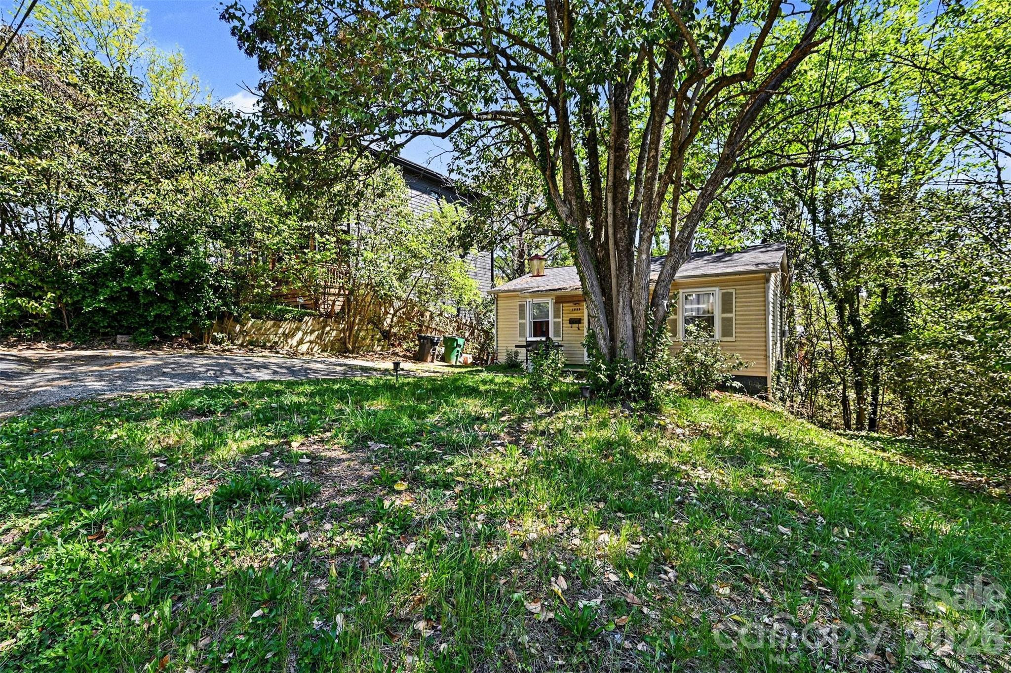 1835 Vinton Street — Charlotte