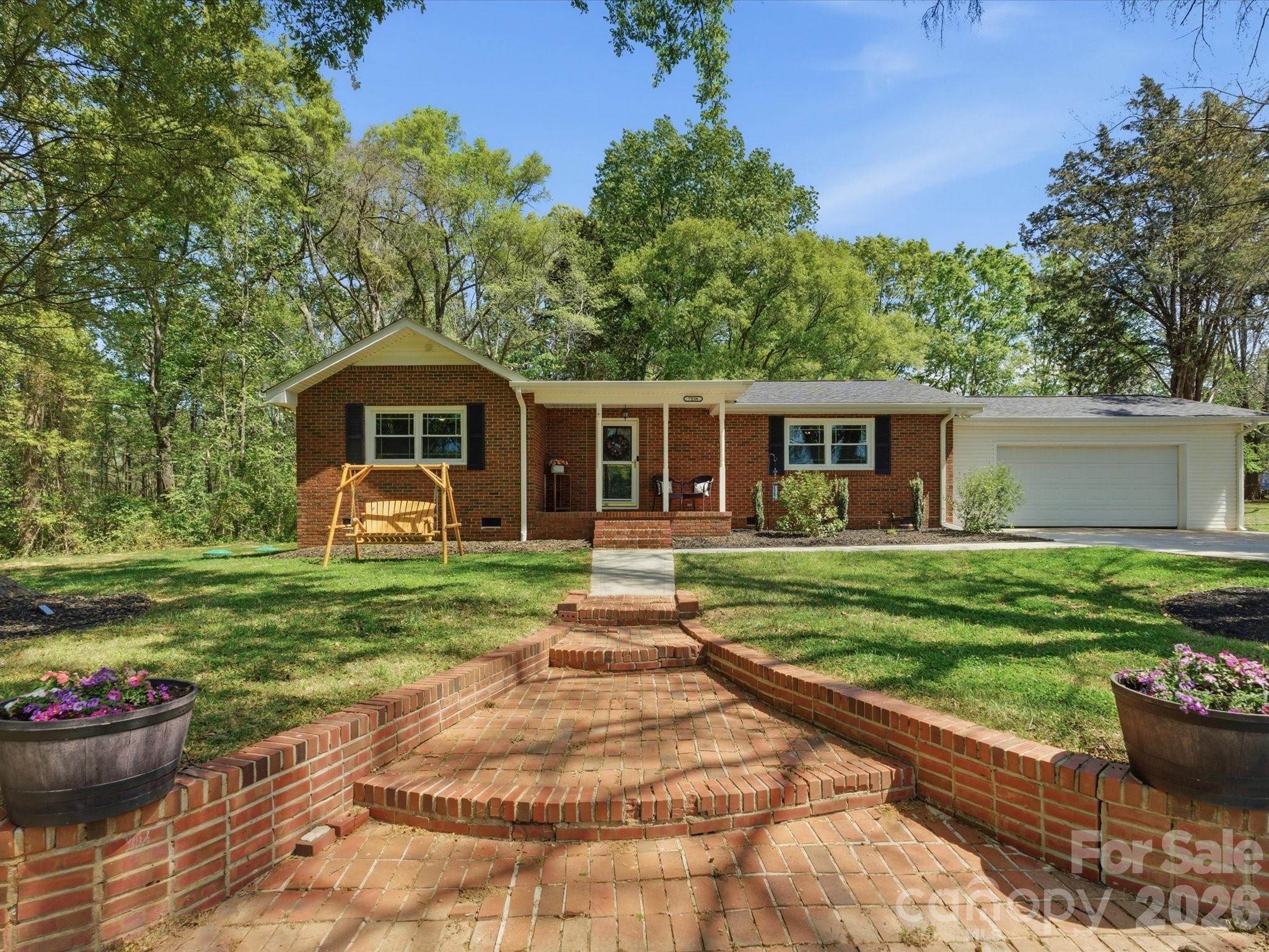 7836 Van Wyck Road — Lancaster