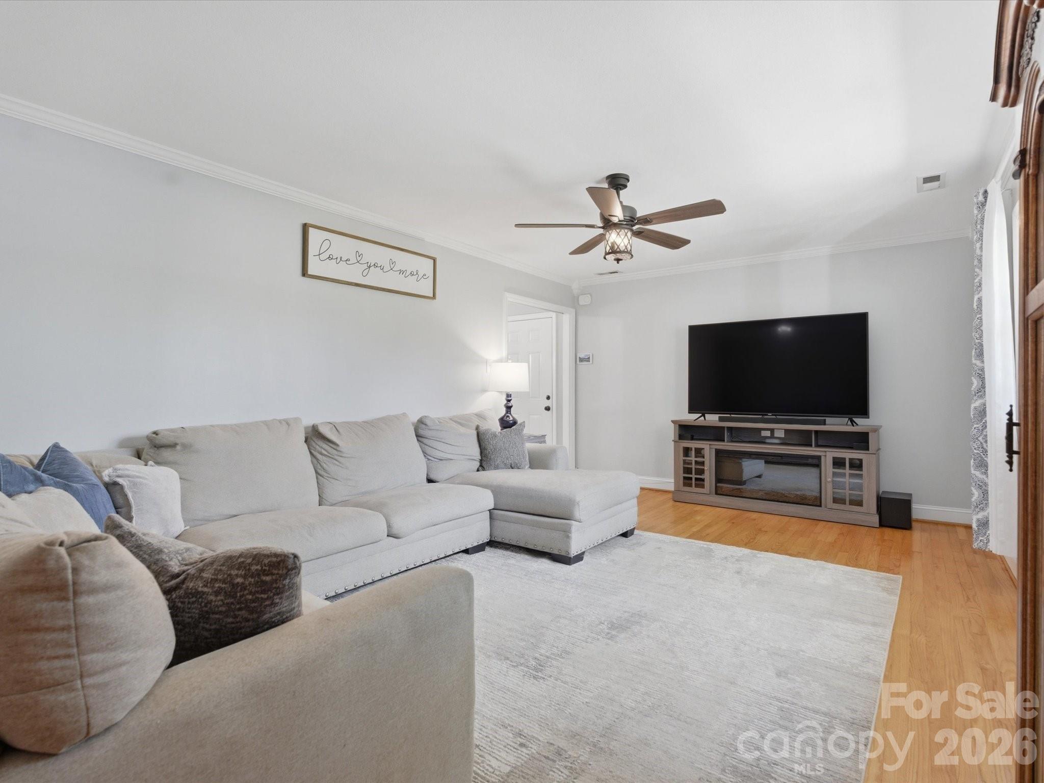 7836 Van Wyck Road — Lancaster