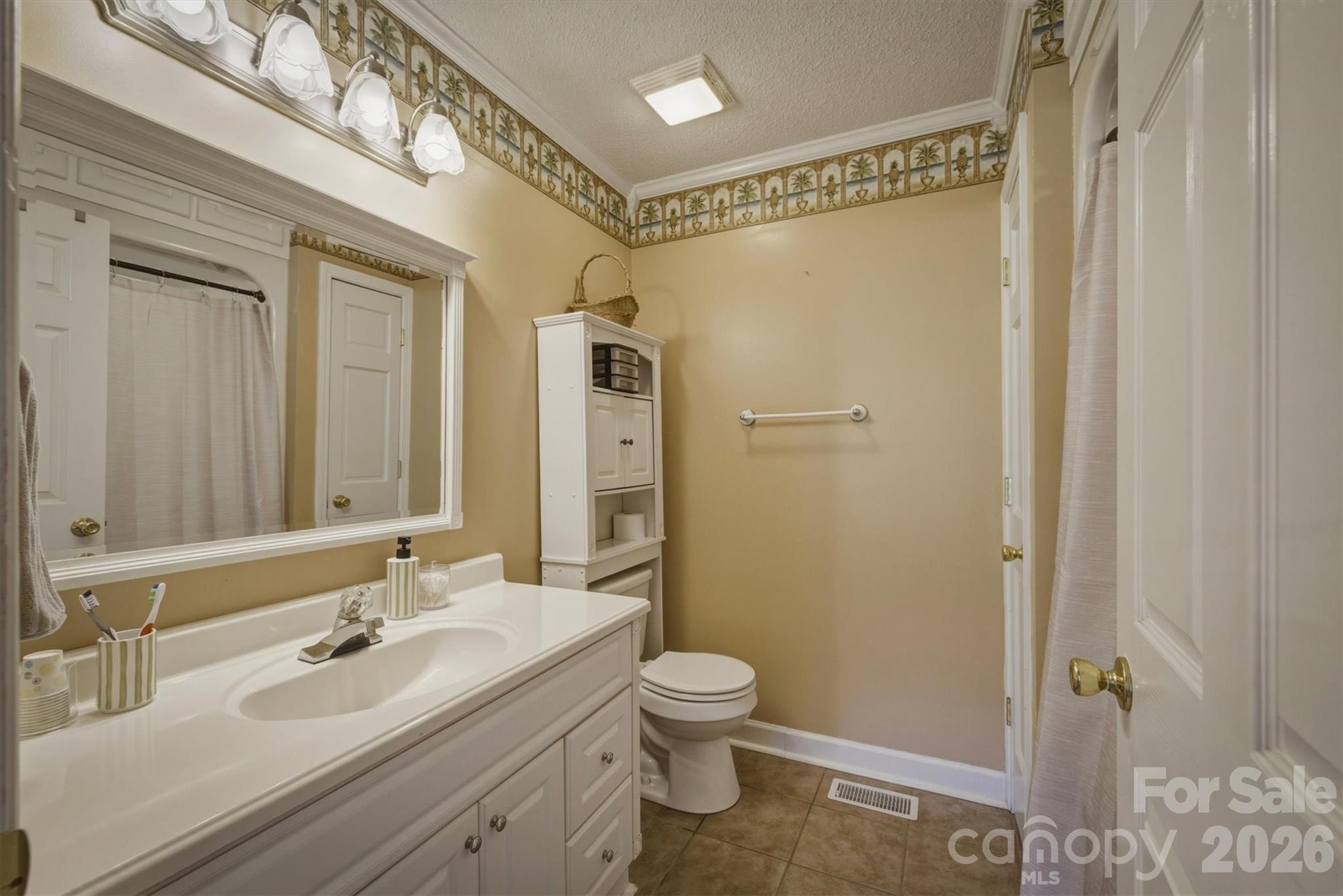 4015 Fairview Drive — Maiden