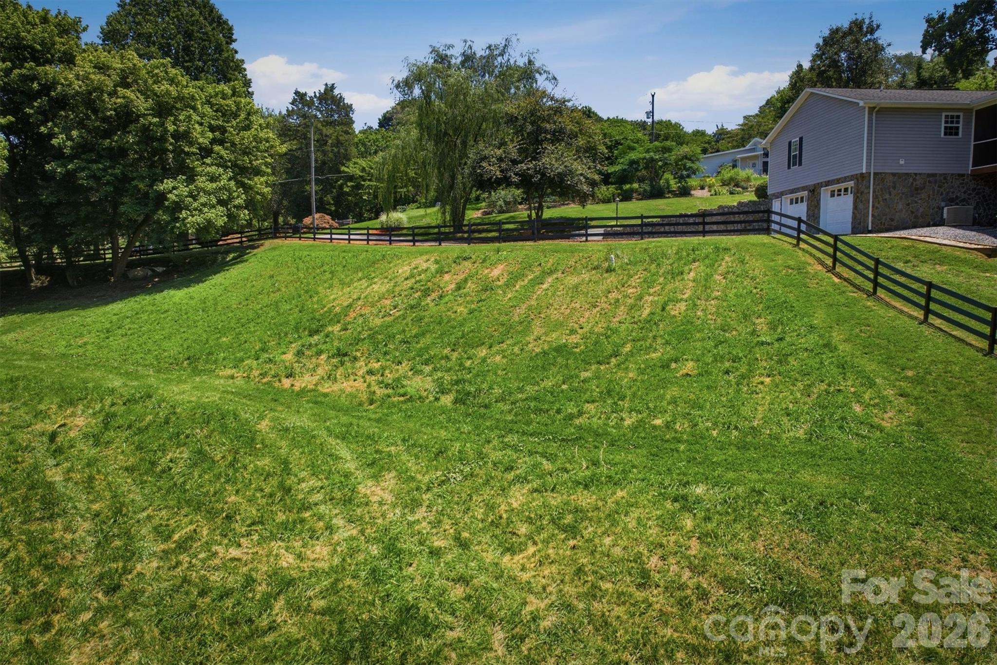4015 Fairview Drive — Maiden