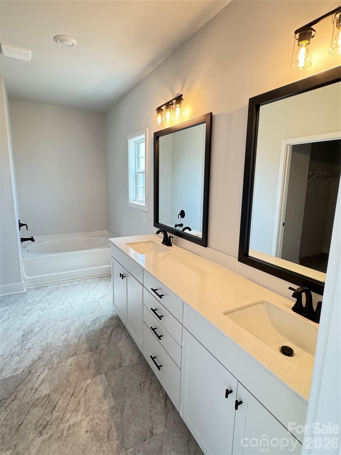 1230 Kildare Drive #81 — Salisbury