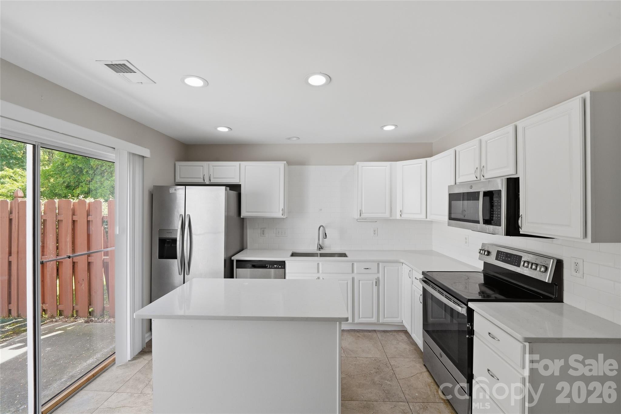 7709 Petrea Lane — Charlotte