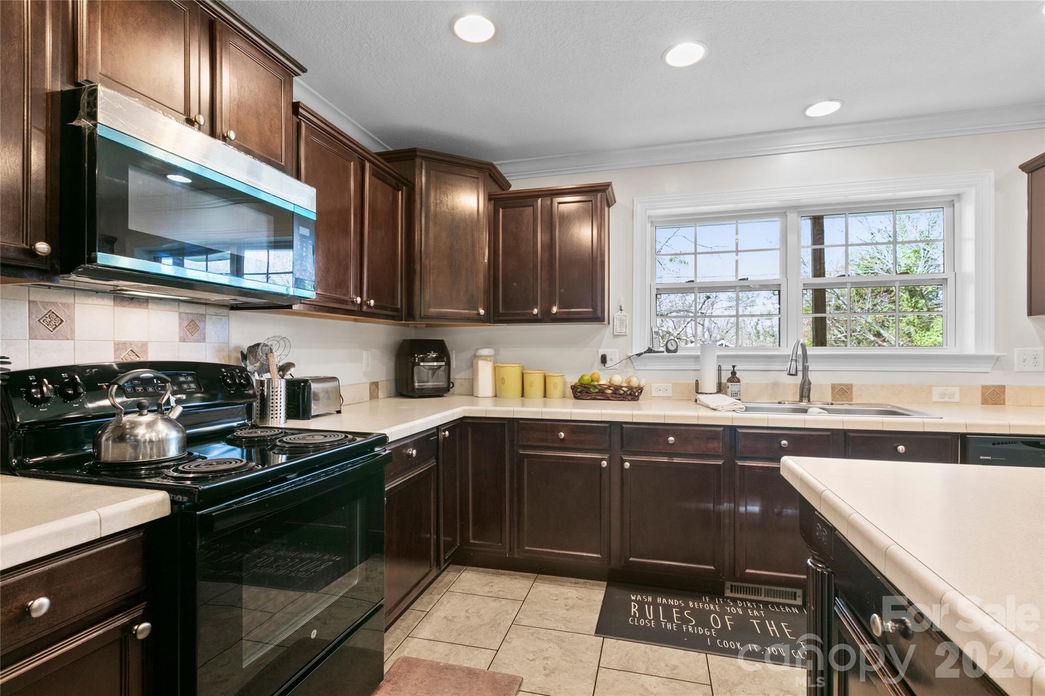 28 Chapel Park Road — Asheville