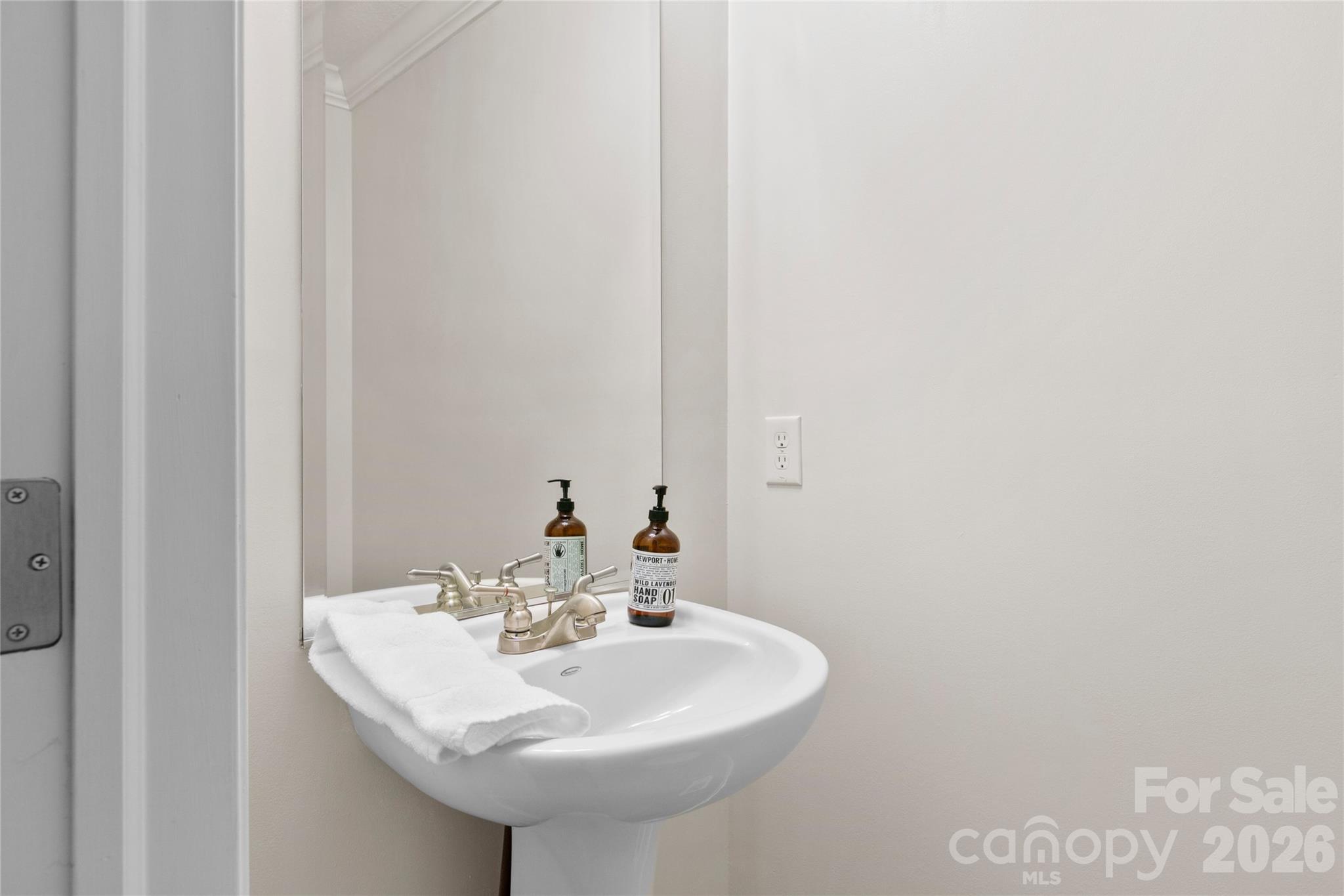 28 Chapel Park Road — Asheville