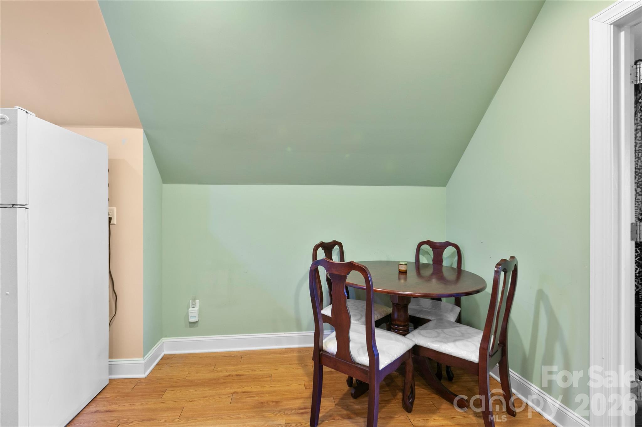 28 Chapel Park Road — Asheville
