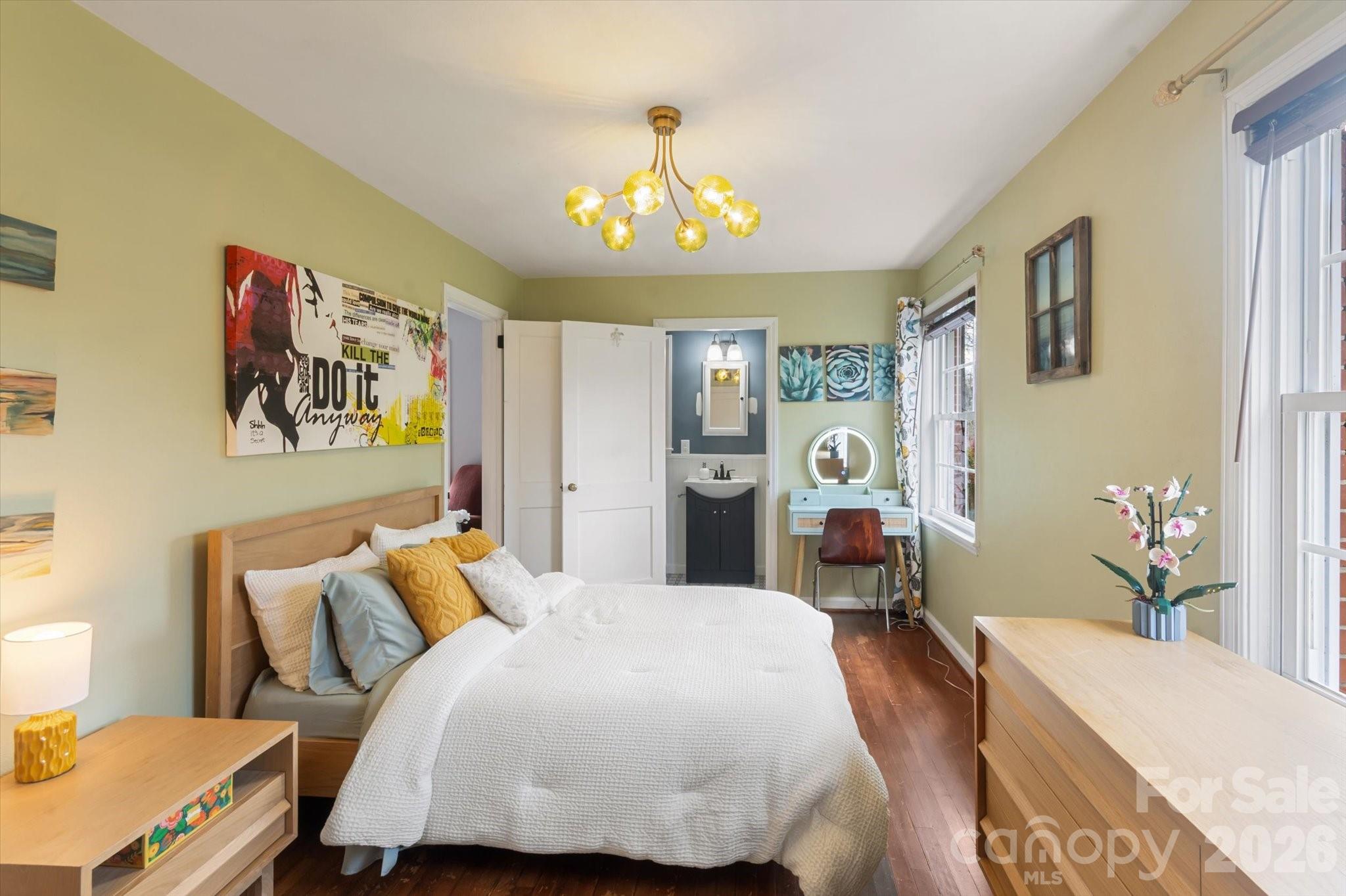 7 Wilshire Drive — Asheville