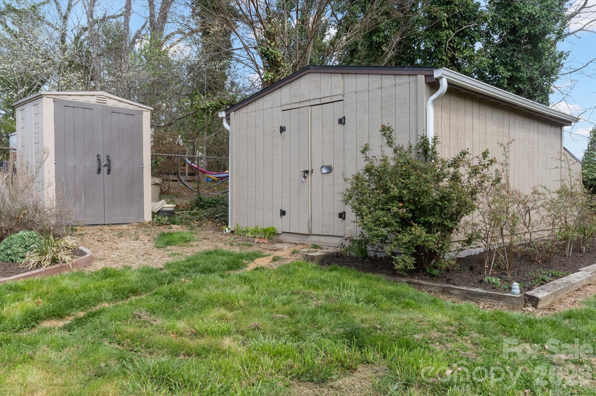 7 Wilshire Drive — Asheville