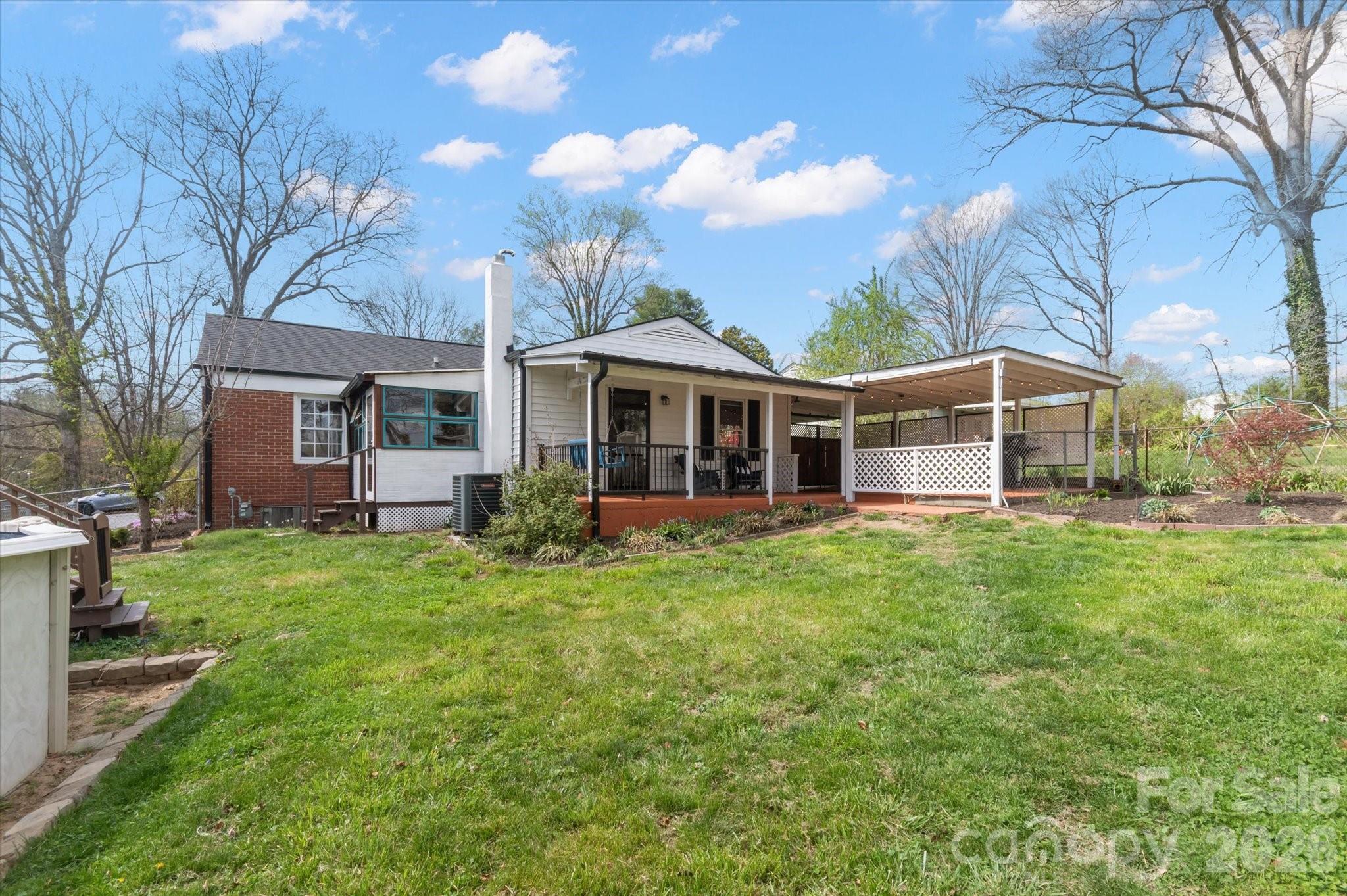 7 Wilshire Drive — Asheville