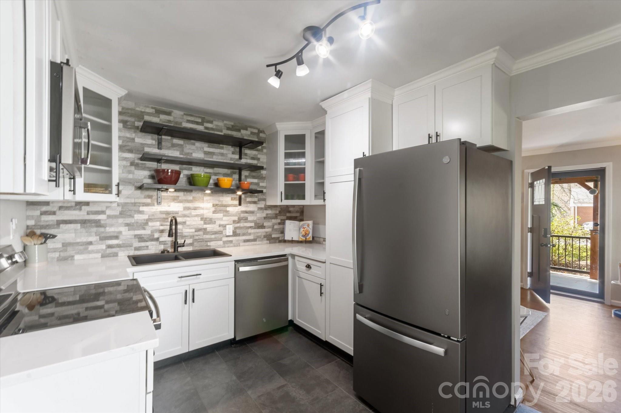 7 Wilshire Drive — Asheville