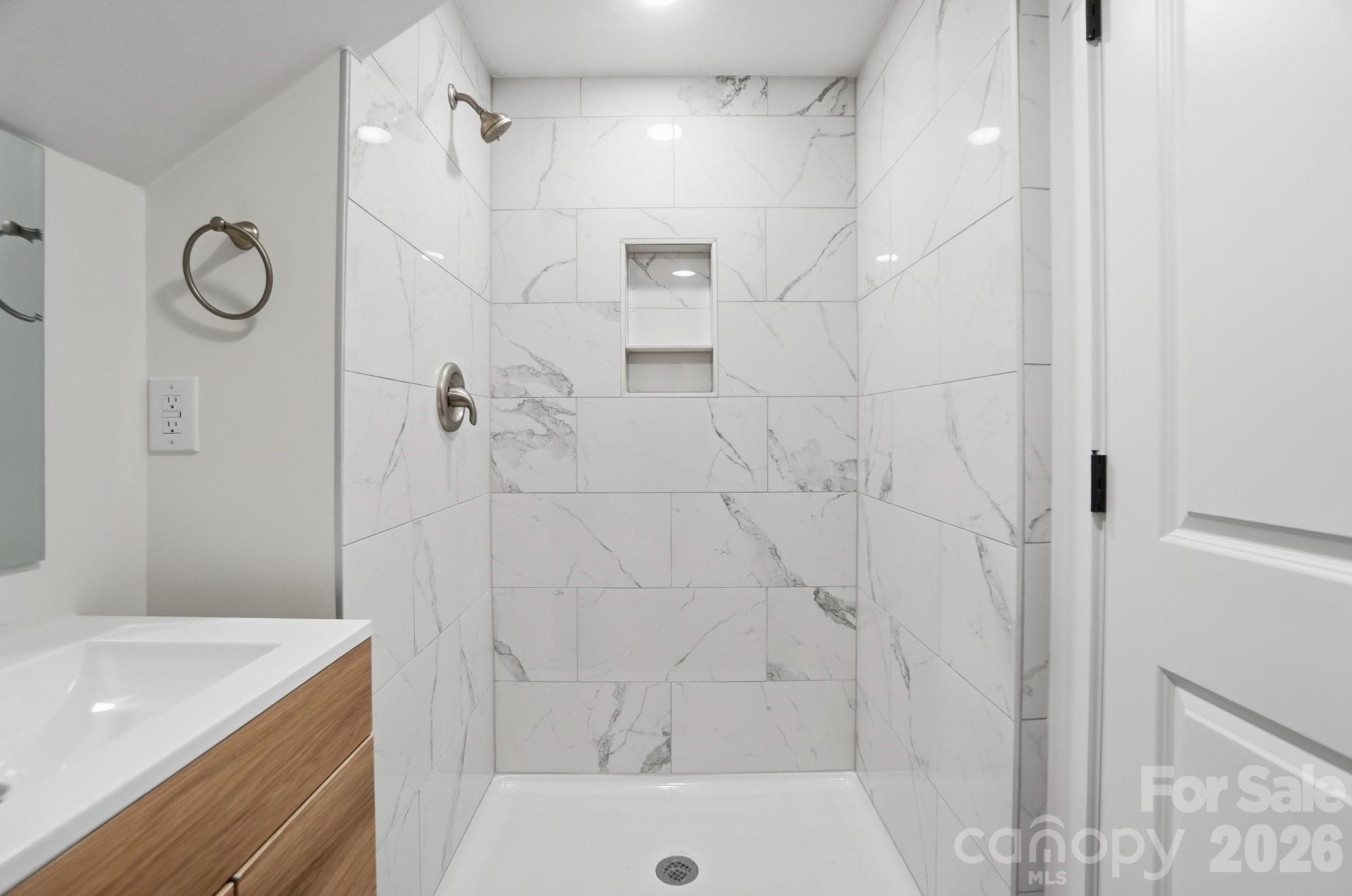 3545 Sargeant Drive — Charlotte