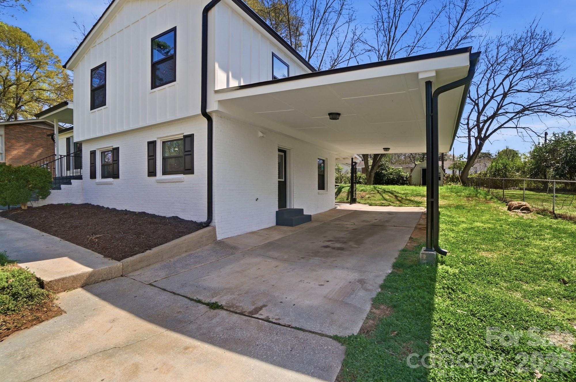 3545 Sargeant Drive — Charlotte